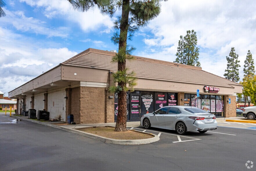 More Photos Of 3025-3139 W Shaw Ave, Fresno Unknown For Lease