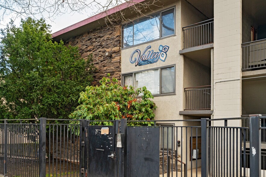 More Photos Of 8340 Rainier Ave S, Seattle Multifamily For Sale