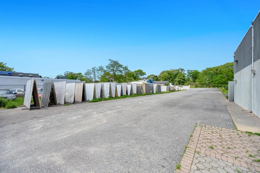 More Photos Of 1189 Montauk Hwy, Mastic Warehouse For Sale
