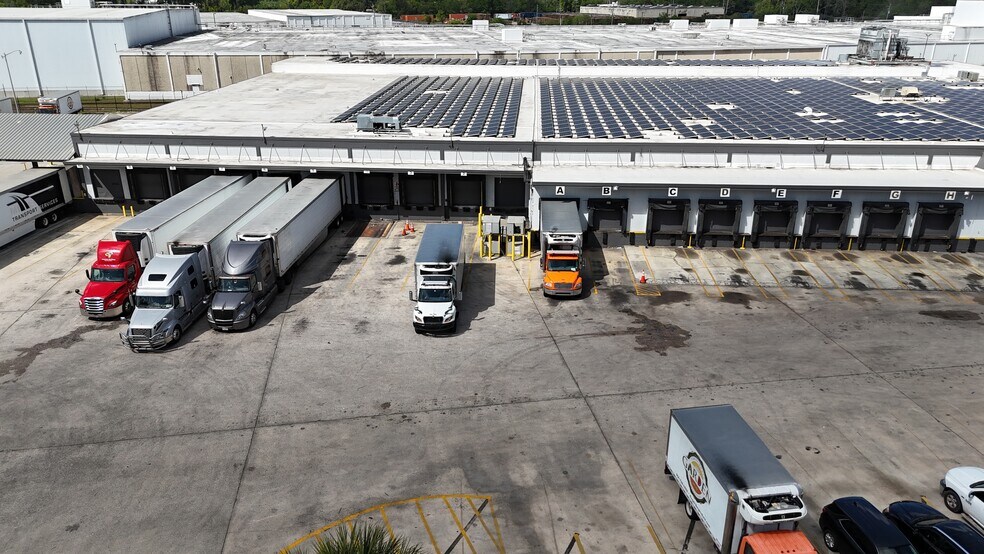 More Photos Of 5400 Longleaf St, Jacksonville Refrigeration Cold Storage For Lease