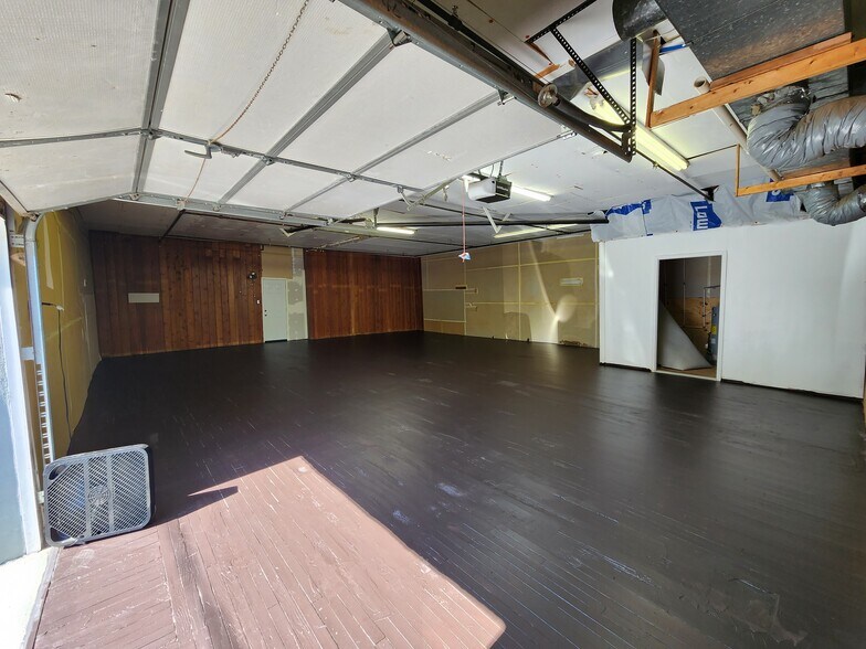 More Photos Of 744 Park Ave, Syracuse Warehouse For Sale