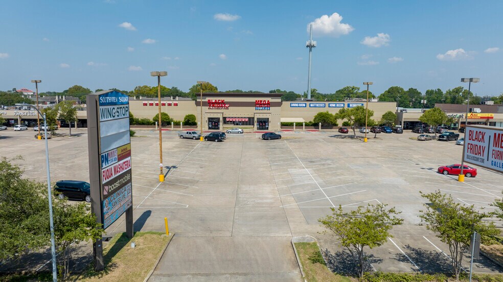 More Photos Of 11021 Fuqua St, Houston Unknown For Lease