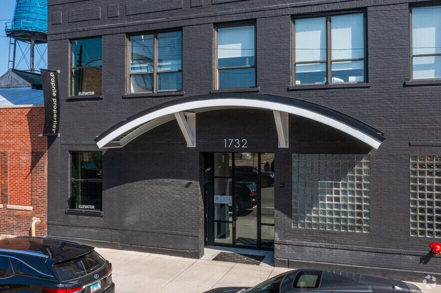 More Photos Of 1732-1734 W Hubbard St, Chicago Loft Creative Space For Lease