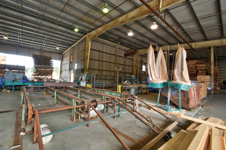 More Photos Of 98 US Highway 101 Hwy, Hoquiam Lumberyard For Sale