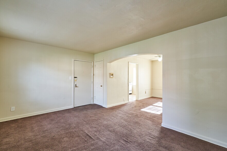 More Photos Of 1581-1589 Coventry Rd, Cleveland Multifamily For Sale