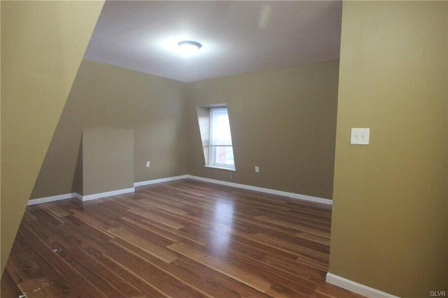 More Photos Of 441 W Turner St, Allentown Multifamily For Sale