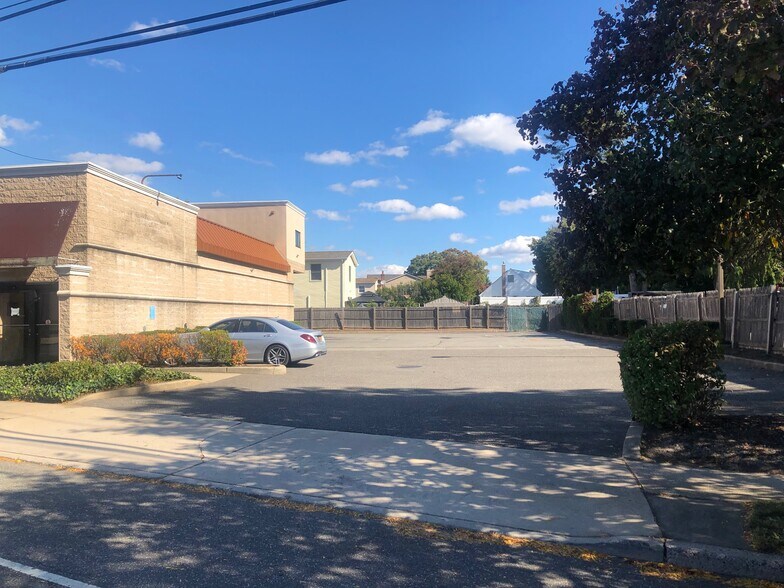 More Photos Of 385 Merrick Ave, East Meadow Medical For Sale