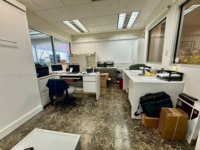 More Photos Of 111 KANE CONCOURSE St, Bay Harbor Islands Office For Sale