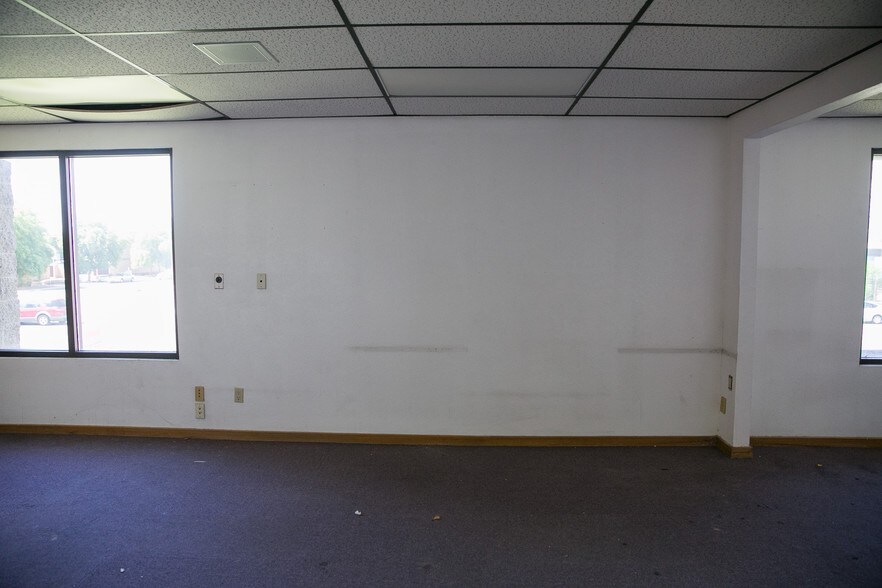 More Photos Of 165 E Southern Ave, Mesa Loft Creative Space For Lease