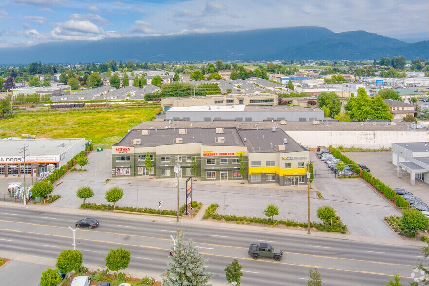 More Photos Of 45676 Yale Rd, Chilliwack Storefront Retail Office For Lease