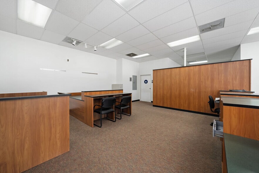 More Photos Of 1461-1475 Creston Rd, Paso Robles Unknown For Lease