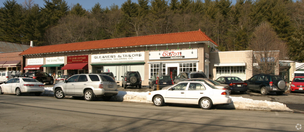 Primary Photo Of 397-401 Boston Post Rd, Weston Storefront For Lease