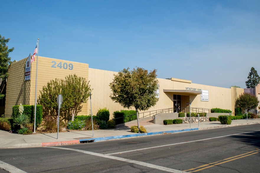 More Photos Of 2409 Merced St, Fresno Medical For Lease