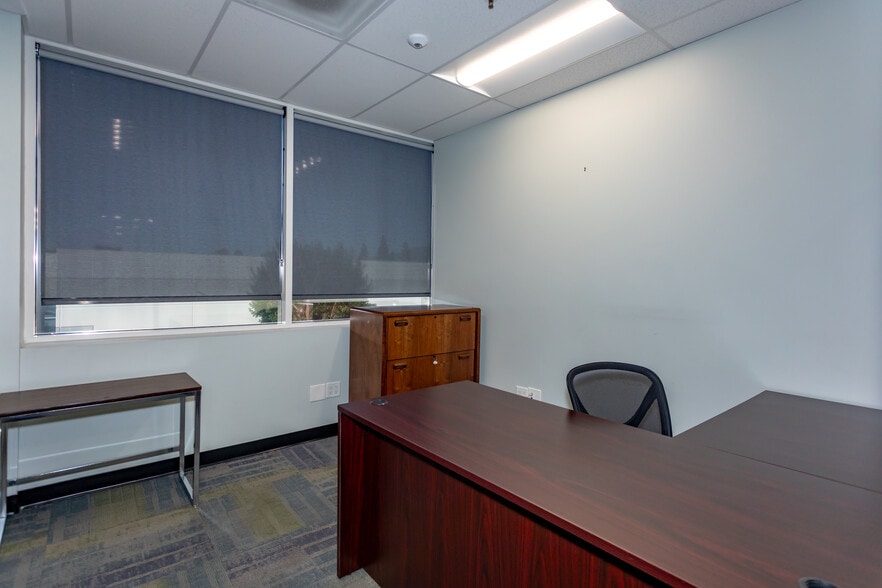 More Photos Of 10730 Bell Ct, Rancho Cucamonga Warehouse For Lease