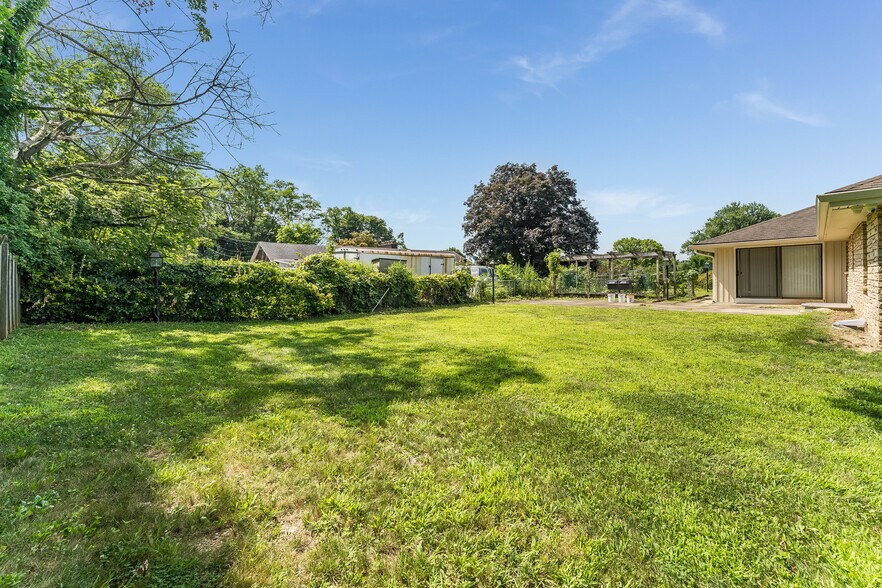 More Photos Of 2431 Route 57 East, Washington Office Residential For Sale