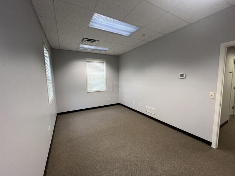 More Photos Of 13680 Cleveland Ave NW, Uniontown Office For Lease