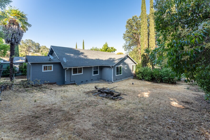 More Photos Of 13240 US-101, Hopland Land For Sale