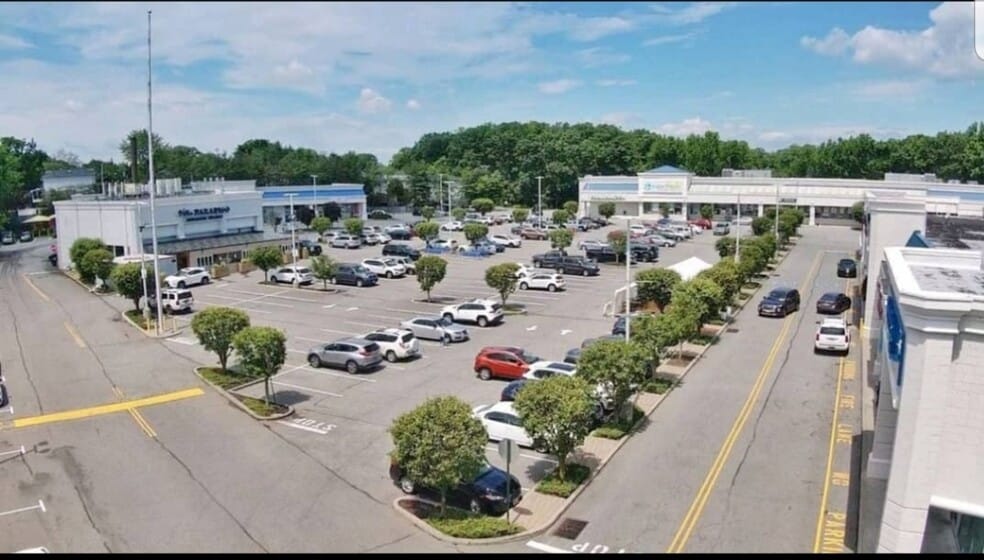 More Photos Of 150 Greaves Ln, Staten Island Unknown For Lease