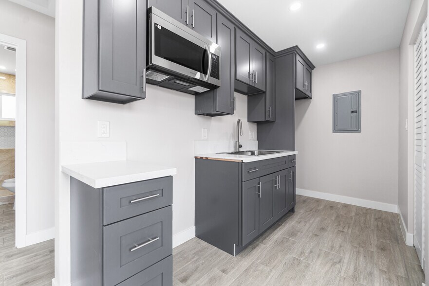 More Photos Of 10901 Inez St, Whittier Apartments For Sale