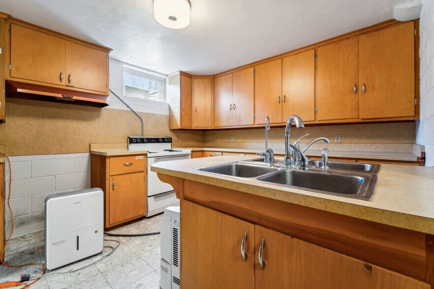 More Photos Of W498 Elm St, Campbellsport Specialty For Sale