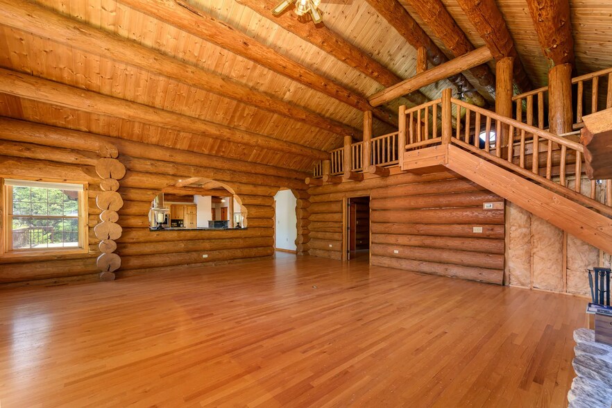 More Photos Of 4418 Richmond Rd, Ringwood Office For Sale