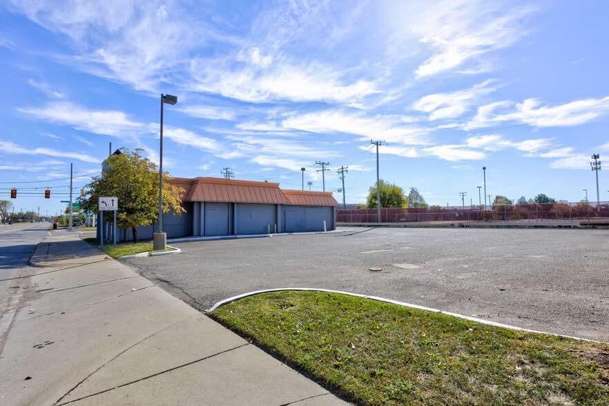 More Photos Of 1850 McNichols Rd, Detroit Fast Food For Sale