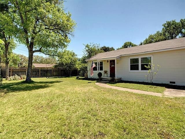 More Photos Of 1301 E Main St, Round Rock Specialty For Sale