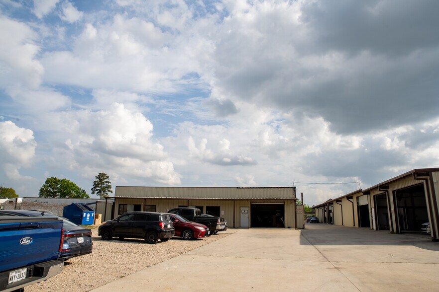 More Photos Of 11066 Highway 242, Conroe Warehouse For Sale