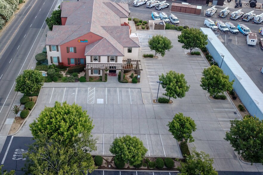 More Photos Of 1275 Tharp Rd, Yuba City Office For Sale