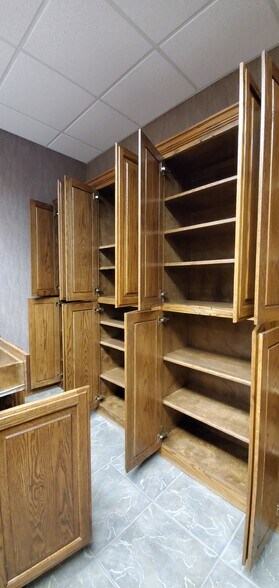 More Photos Of 626 W Main St, Fairfield Lodge Meeting Hall For Lease