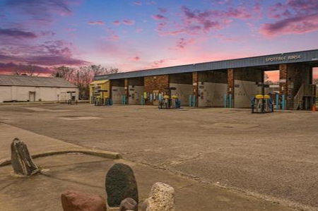 Primary Photo Of 812 S Main St, Elkhart Carwash For Sale