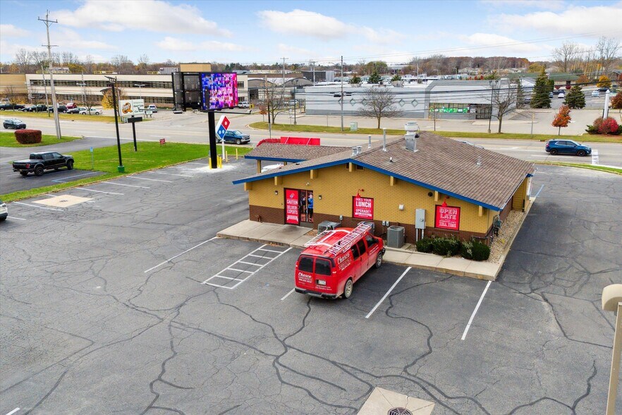 More Photos Of 1380 Wright Ave, Alma Freestanding For Sale