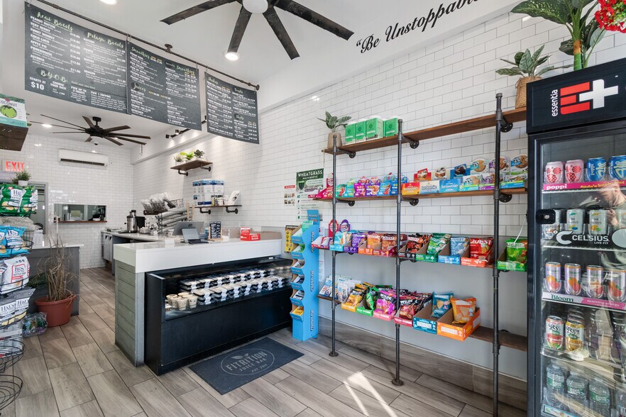 More Photos Of 28-03 Astoria Blvd, Long Island City Storefront Retail Office For Lease