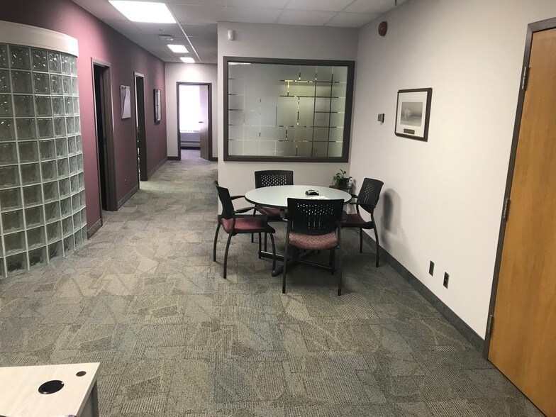 More Photos Of 131 Provencher Blvd, Winnipeg Office For Lease