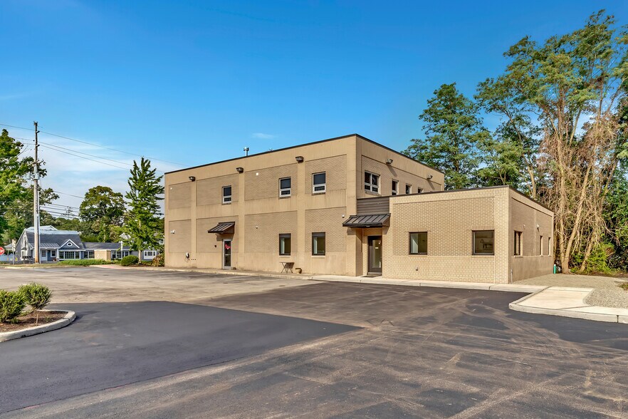 More Photos Of 253 Mantoloking Rd, Brick Apartments For Sale