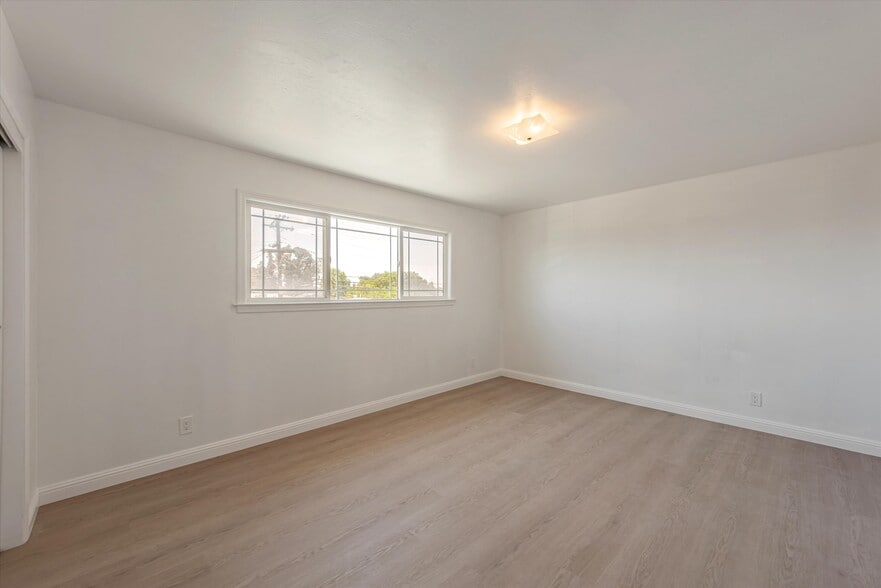 More Photos Of 3404 School St, Oakland Apartments For Sale