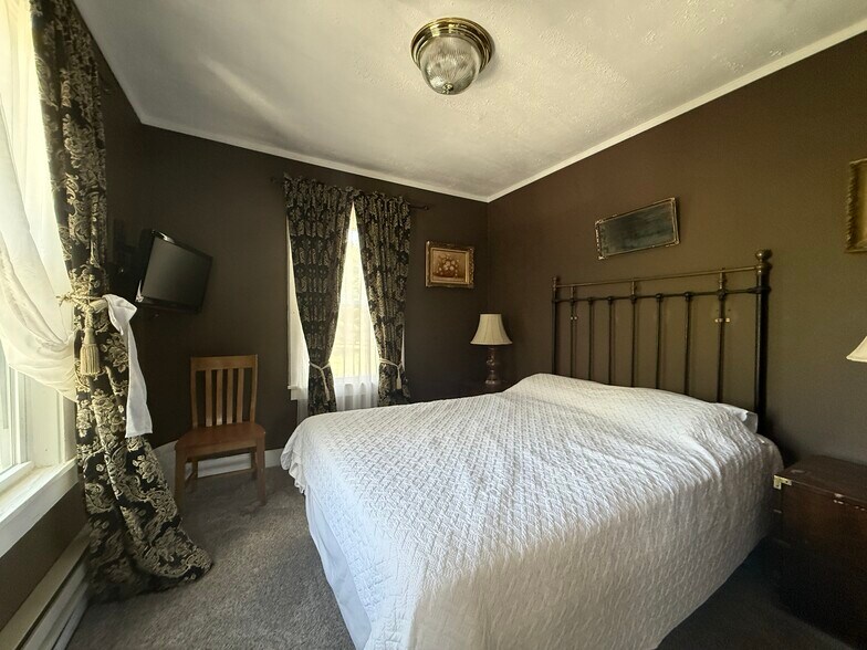 More Photos Of 5085 Route 23A, Haines Falls Flex For Sale