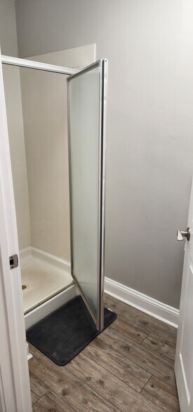 More Photos Of 217-219 E Washington St, Greenville Storefront Retail Office For Lease