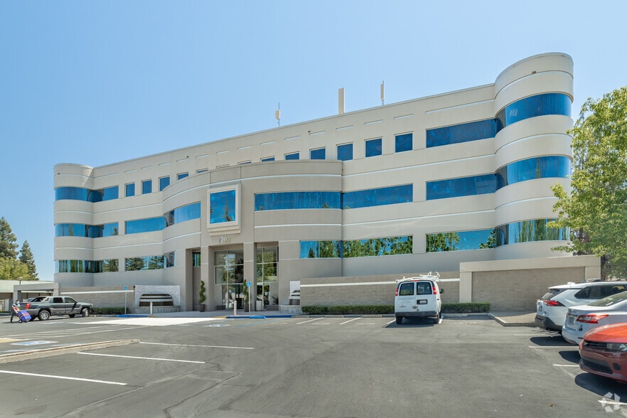 More Photos Of 1792 Tribute Rd, Sacramento Office For Lease