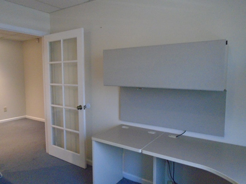 More Photos Of 1090 Adams St, Benicia Loft Creative Space For Lease