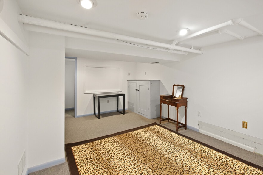 More Photos Of 634 Penn Ave, West Reading Freestanding For Lease