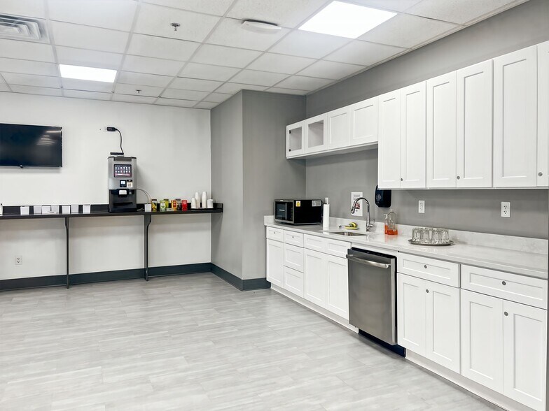 More Photos Of 1515 Hancock St, Quincy Coworking Space