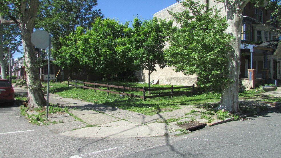 More Photos Of 1326 W Pike St, Philadelphia Land For Sale