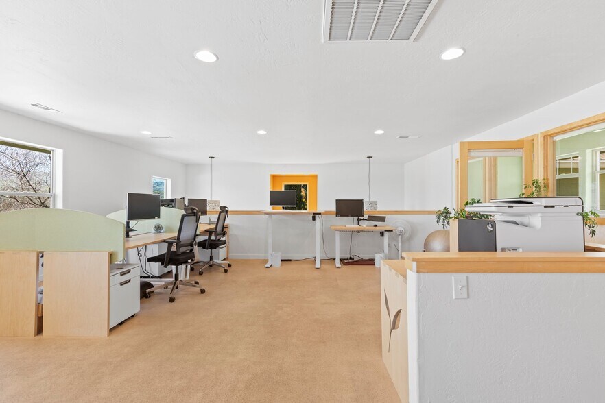 More Photos Of 621-629 A St, Ashland Storefront Retail Residential For Sale