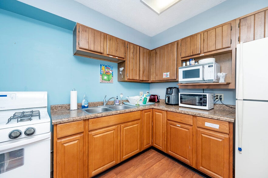 More Photos Of 180 Robert Curry Dr, Martinsville Daycare Center For Sale