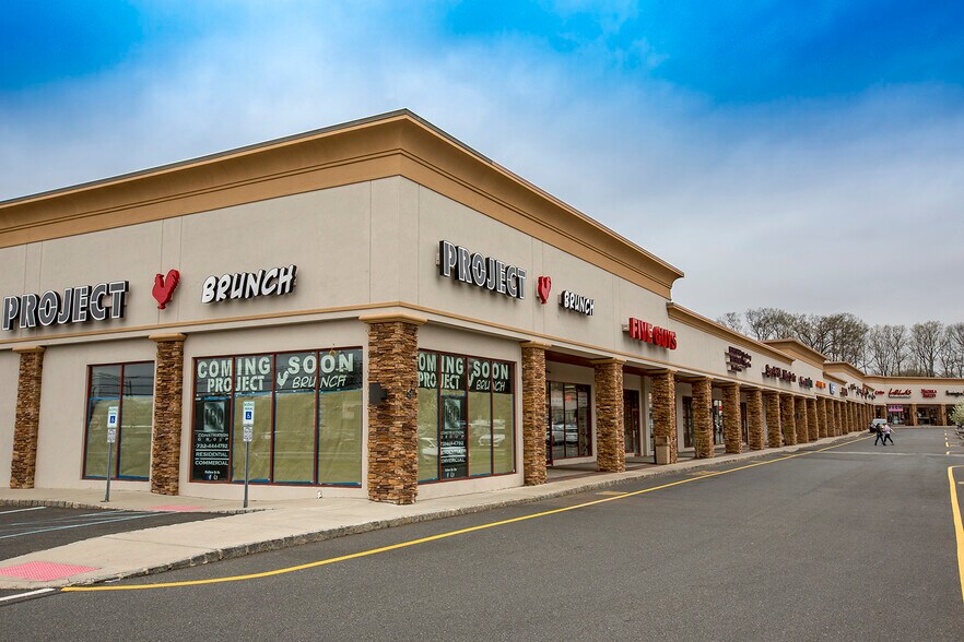 More Photos Of 357-359 US Highway 9, Manalapan Township Unknown For Lease