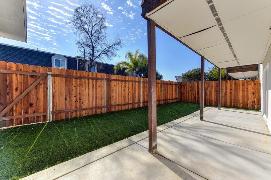 More Photos Of 5364 Garfield Ave, Sacramento Apartments For Sale