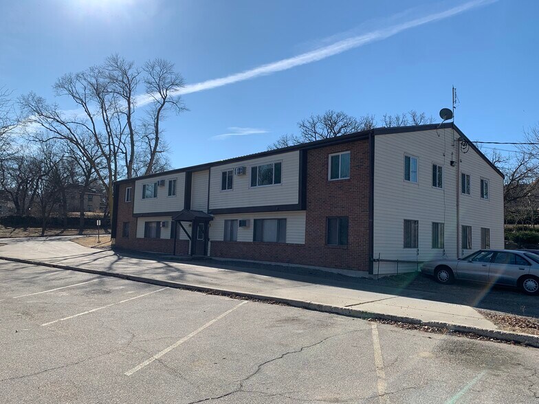 More Photos Of 110-116 Baldwin St, Granite Falls Apartments For Sale