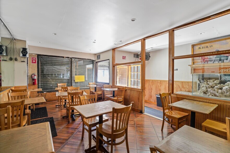 More Photos Of 5013 Avenue D, Brooklyn General Retail For Sale