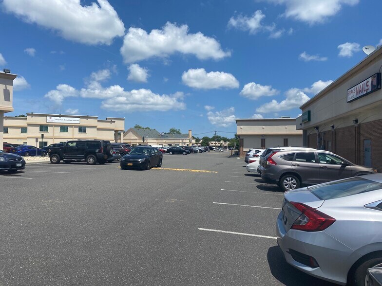 More Photos Of 2350 Nesconset Hwy, Stony Brook General Retail For Lease